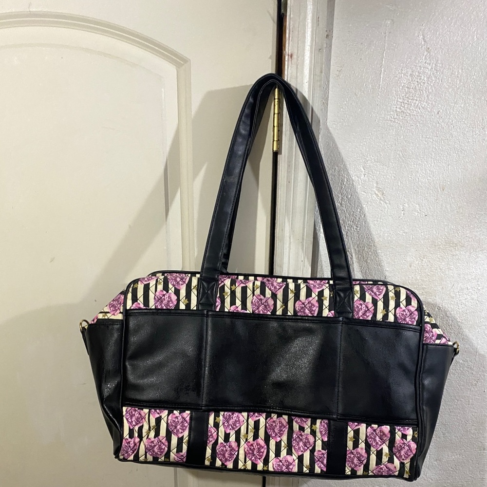 Betsy Johnson quilted black and white stripes with Purple Hearts weekender 18/13 - Picture 9 of 16